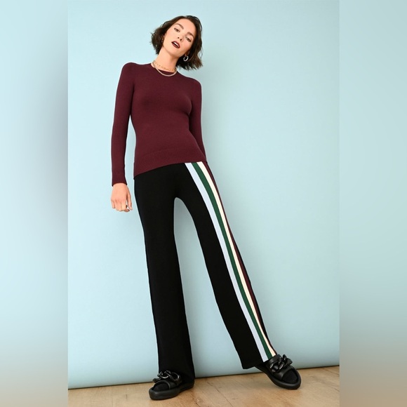 Elegant Maroon Crew Neck Sweater - Picture 4 of 12